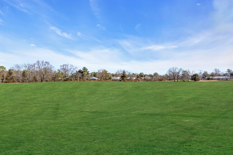 More Photos Of 55 Schoolhouse Rd, Whiting Warehouse For Sale