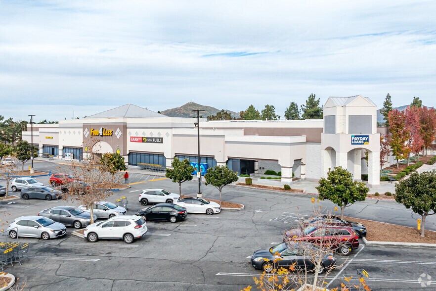 Primary Photo Of 24440 Alessandro Blvd, Moreno Valley Supermarket For Lease