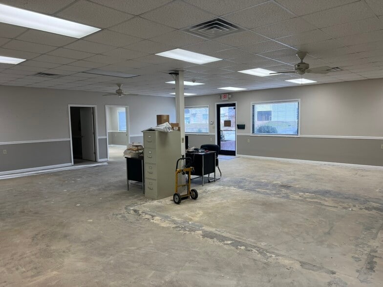 More Photos Of 6120 Airways Blvd, Chattanooga Warehouse For Lease