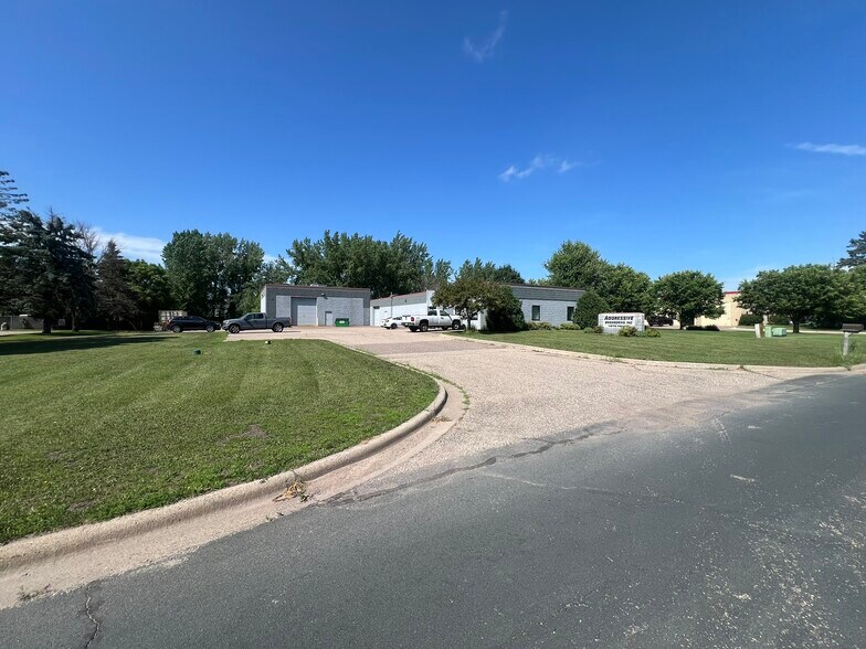 More Photos Of 2161 NE 107th Ln, Blaine Manufacturing For Lease