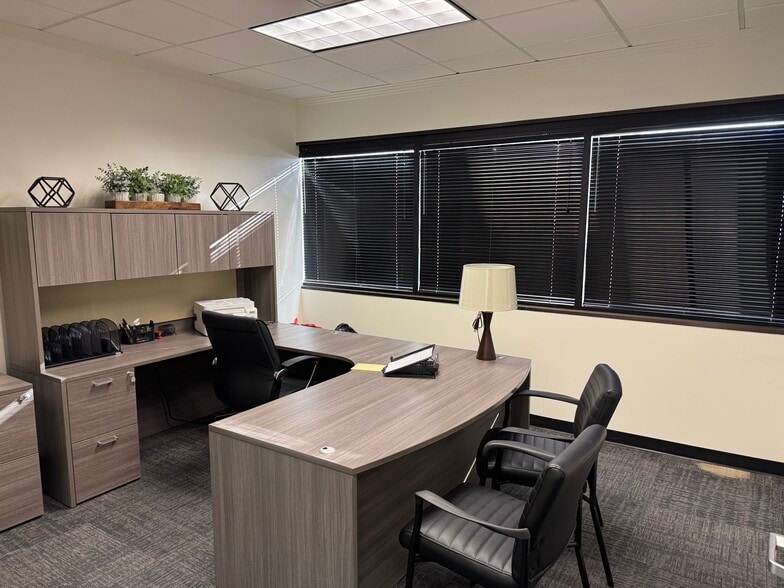 More Photos Of 707 W 700 S, Woods Cross Office For Lease