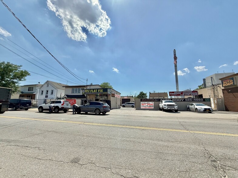 More Photos Of 14610 Guy R Brewer Blvd, Jamaica Warehouse For Sale