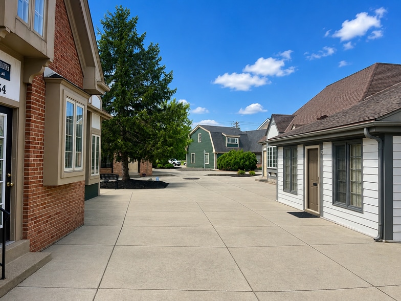 More Photos Of 8401 Claude Thomas Rd, Franklin Office For Sale