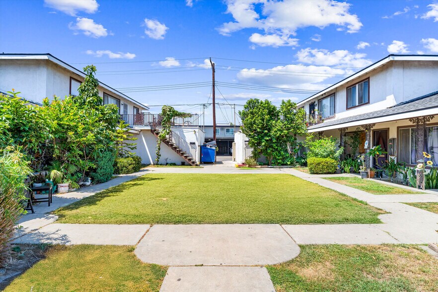 More Photos Of 3043 Topaz Ln, Fullerton Apartments For Sale