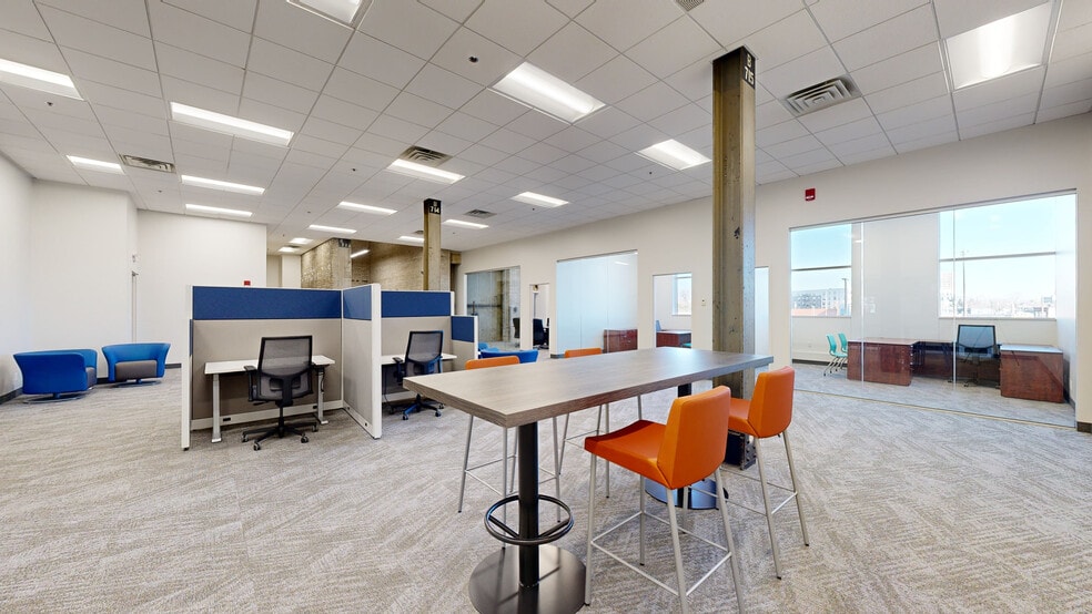 More Photos Of 2550 University Ave W, Saint Paul Unknown For Lease