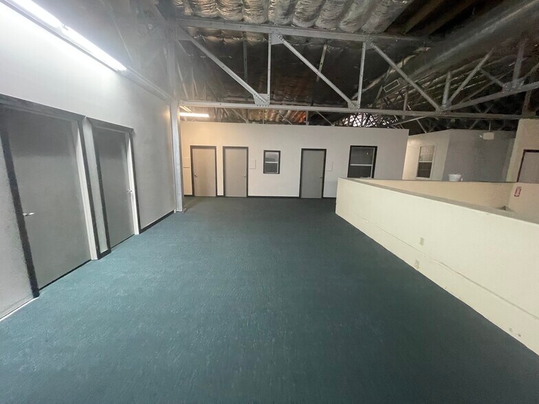 More Photos Of 420 E St, Marysville Freestanding For Lease