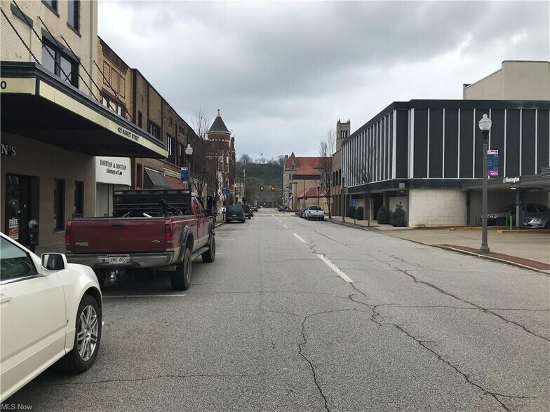 More Photos Of 422 Market St, Parkersburg Office For Sale