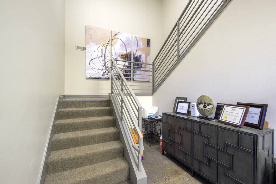 More Photos Of 851 N McCormick Way, Layton Distribution For Sale