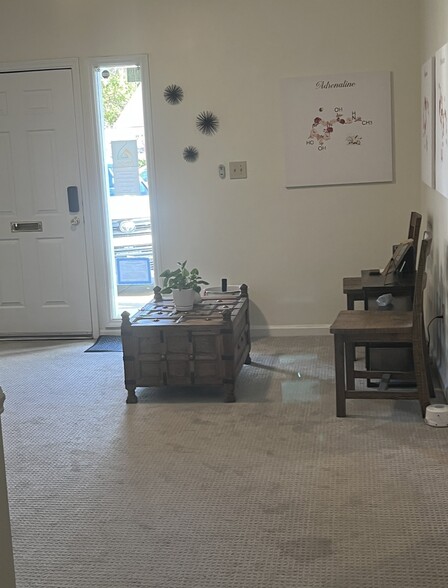 More Photos Of 18 Leinbach Dr, Charleston Office For Lease