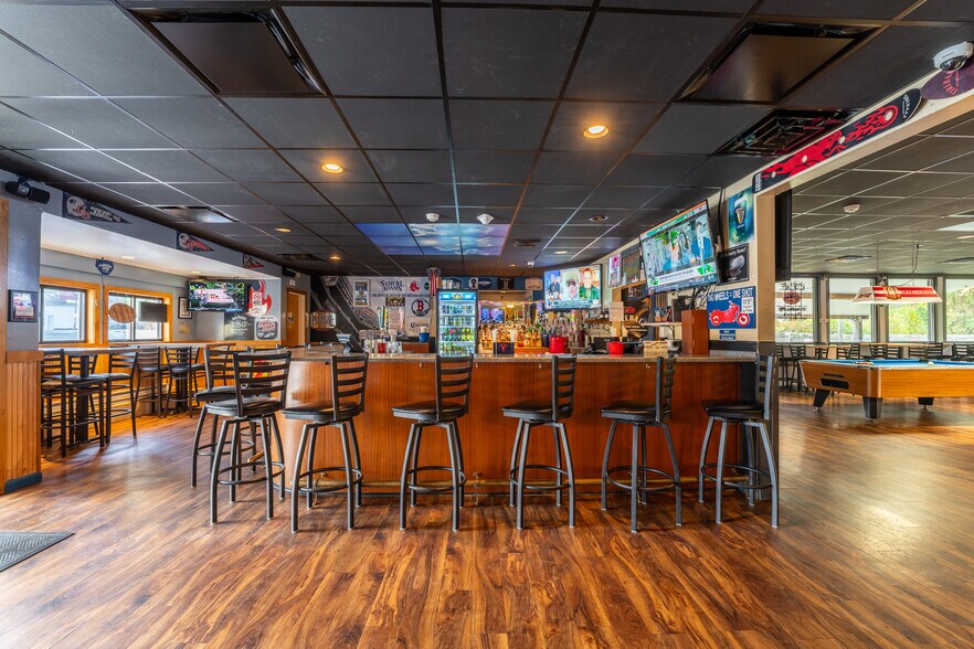 More Photos Of 1019 Norwich Rd, Plainfield Restaurant For Sale