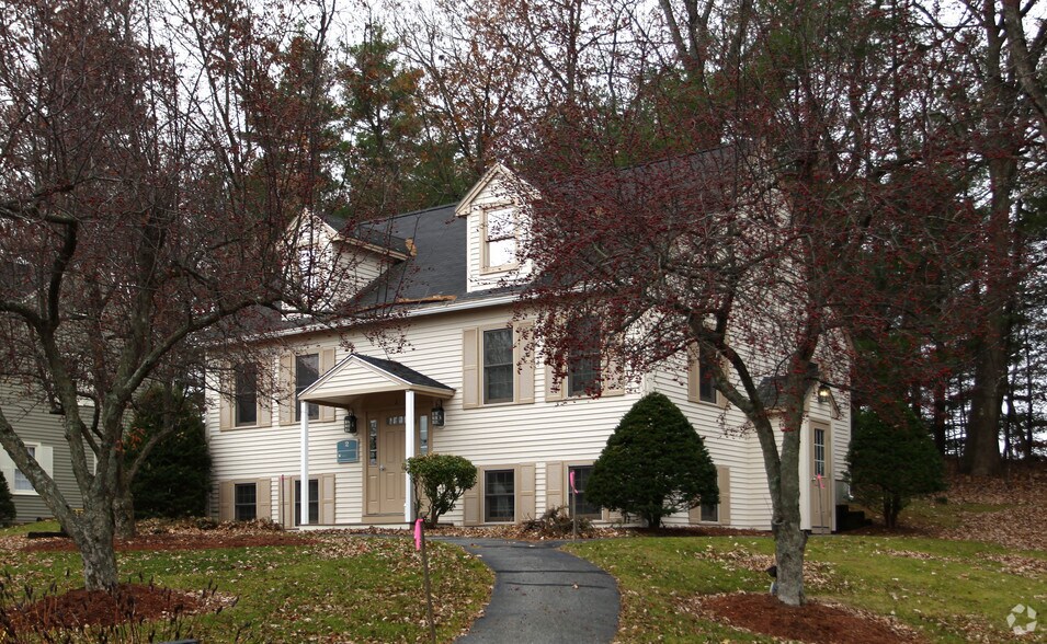 More Photos Of 2 Mound Ct, Merrimack Medical For Sale