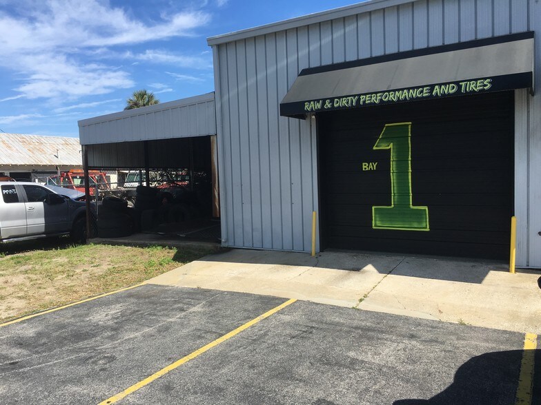 More Photos Of 1611 N Garfield Ave, Deland Auto Repair For Sale
