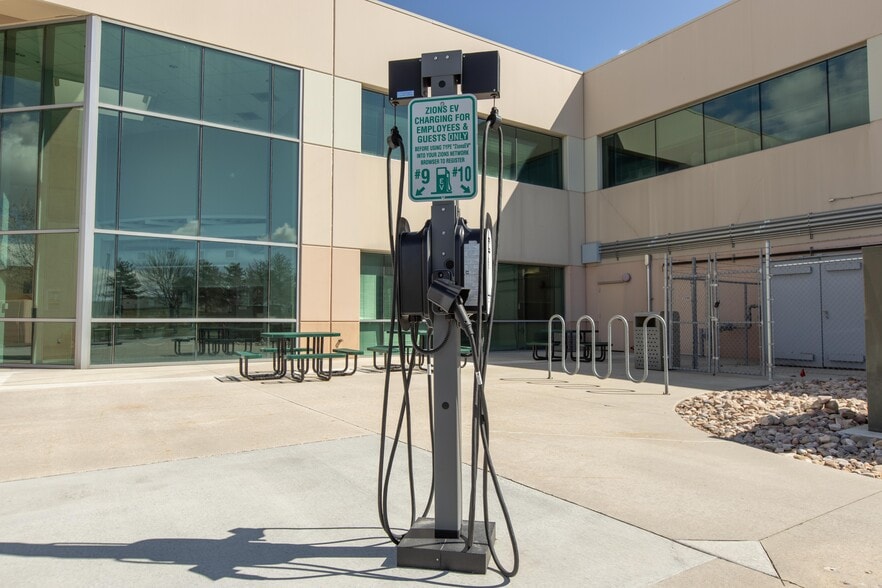 More Photos Of 255 Admiral Byrd Rd, Salt Lake City Office For Lease