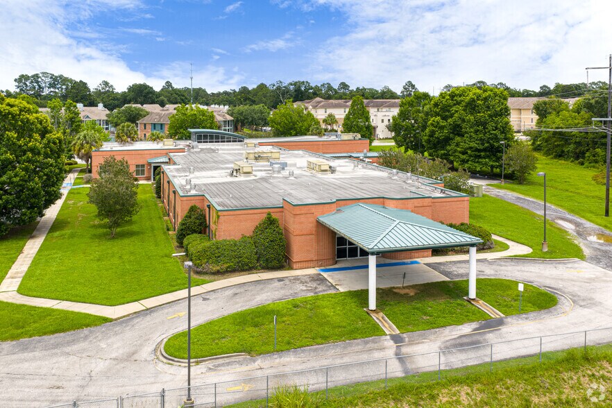 More Photos Of 307 Polly Ln, Lafayette Rehabilitation Center For Sale