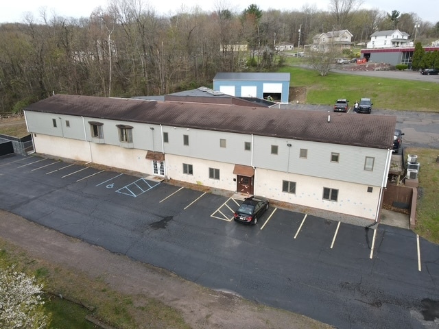 More Photos Of 104 Woodward Hill Rd, Edwardsville Office For Sale