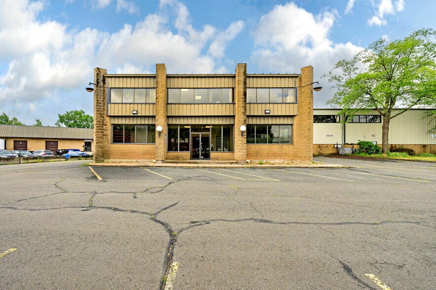 More Photos Of 6 Industrial Rd, Windsor Locks Manufacturing For Sale