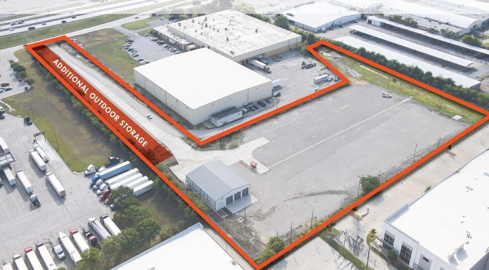 Primary Photo Of 8720 South Fwy, Fort Worth Warehouse For Lease