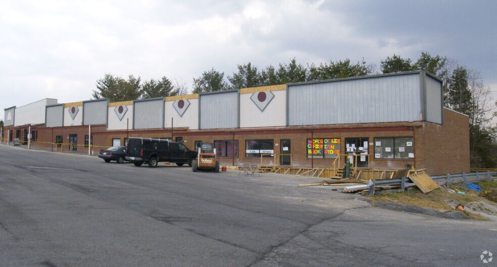 More Photos Of 775 E Main St, Wytheville General Retail For Lease