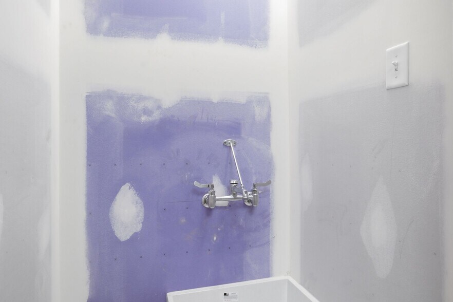 More Photos Of 211 W Ridge Rd, Rochester Storefront For Lease