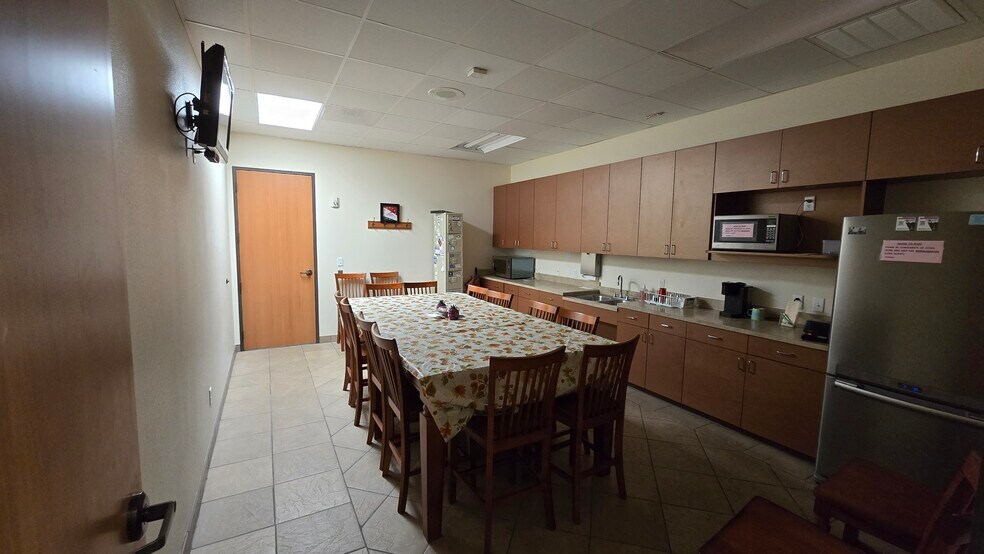 More Photos Of 11706 Fallbrook Dr, Houston Medical For Lease