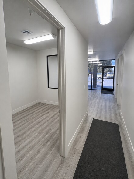 More Photos Of 2216 Cedarvale Dr, Ceres Warehouse For Lease