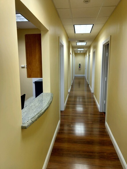 More Photos Of 709 S Federal Hwy, Boynton Beach Medical For Sale