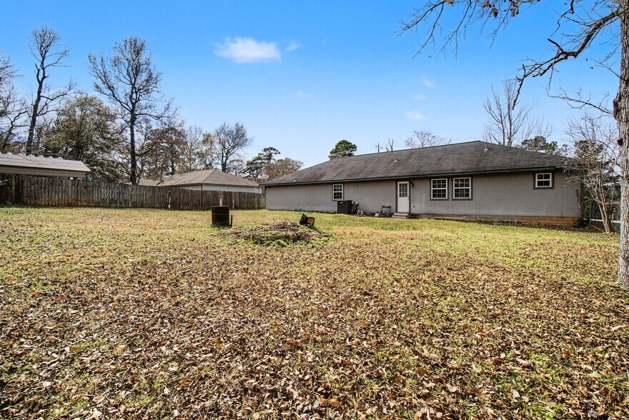 More Photos Of 9882 FM 149 Rd, Montgomery Flex For Sale