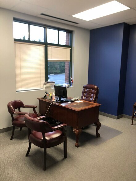 More Photos Of 77 Thomas Johnson Dr, Frederick Medical For Sale