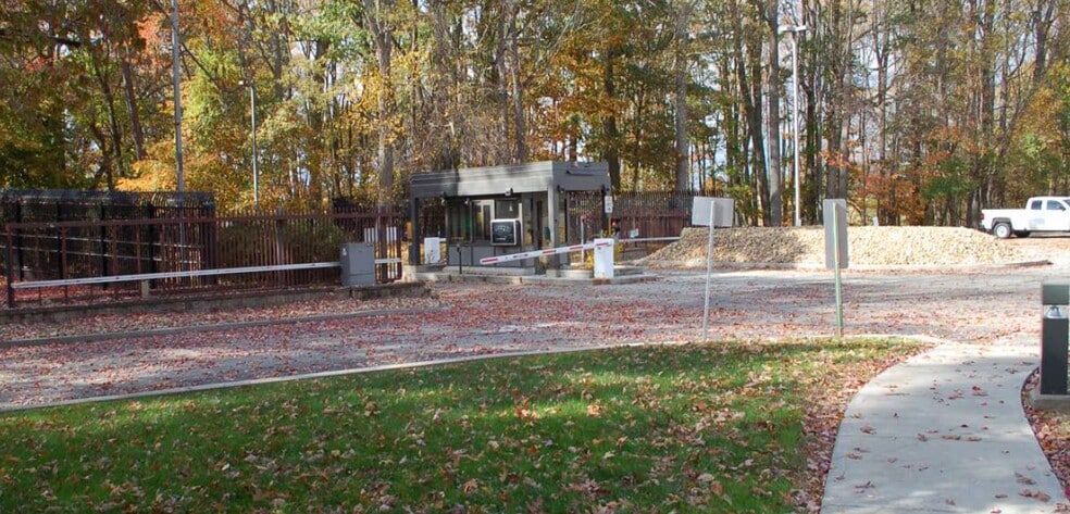 More Photos Of 800 Cabin Hill Dr, Greensburg Office For Sale