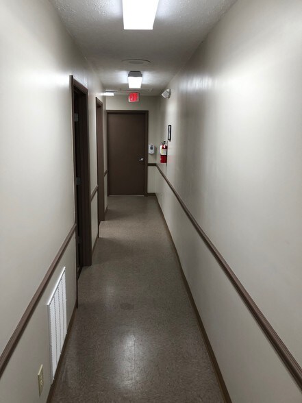 More Photos Of 506-508 Houston Ave NW, Live Oak Office For Sale