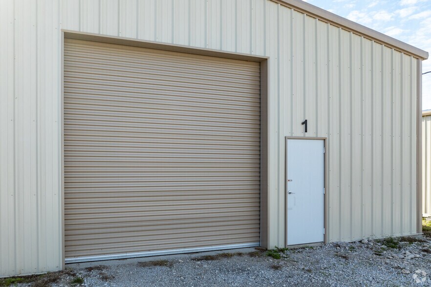 More Photos Of 8723 FM 2728, Terrell Warehouse For Lease