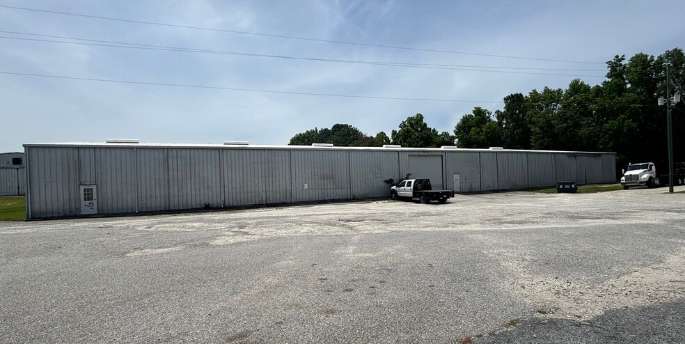 Primary Photo Of 106 Zetterower Rd, Statesboro Warehouse For Lease