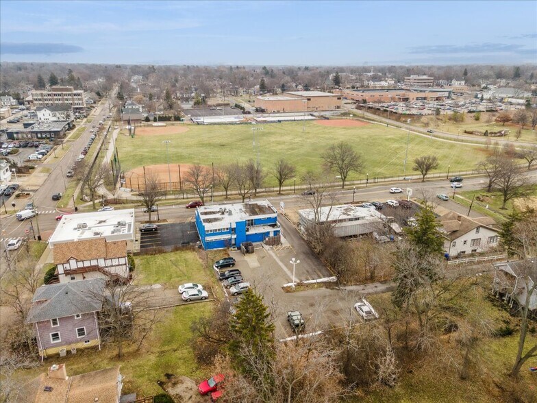 More Photos Of , Wheaton Unknown For Sale