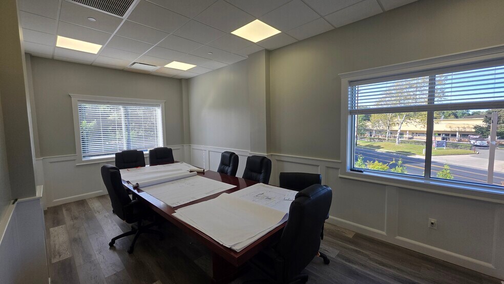 More Photos Of 3702 Horseblock Rd, Medford Warehouse For Sale