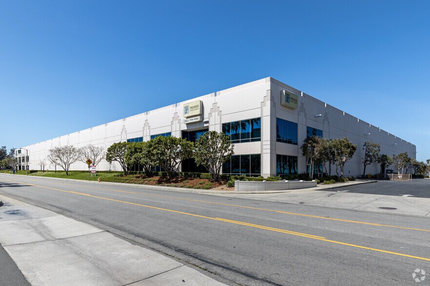 Primary Photo Of 11251-11261 Warland Dr, Cypress Warehouse For Lease