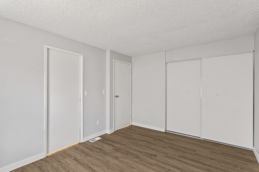 More Photos Of 19789 SW Santee Ct, Tualatin Apartments For Sale