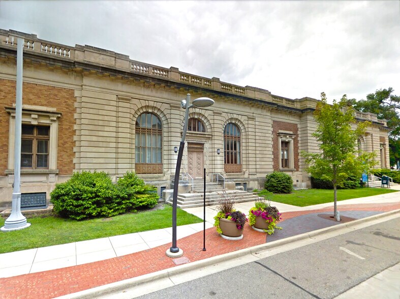 More Photos Of 77 E Michigan Ave, Battle Creek Office For Sale