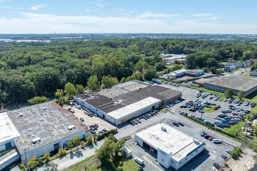 More Photos Of 1101 Hanzlik Ave, Rosedale Manufacturing For Lease