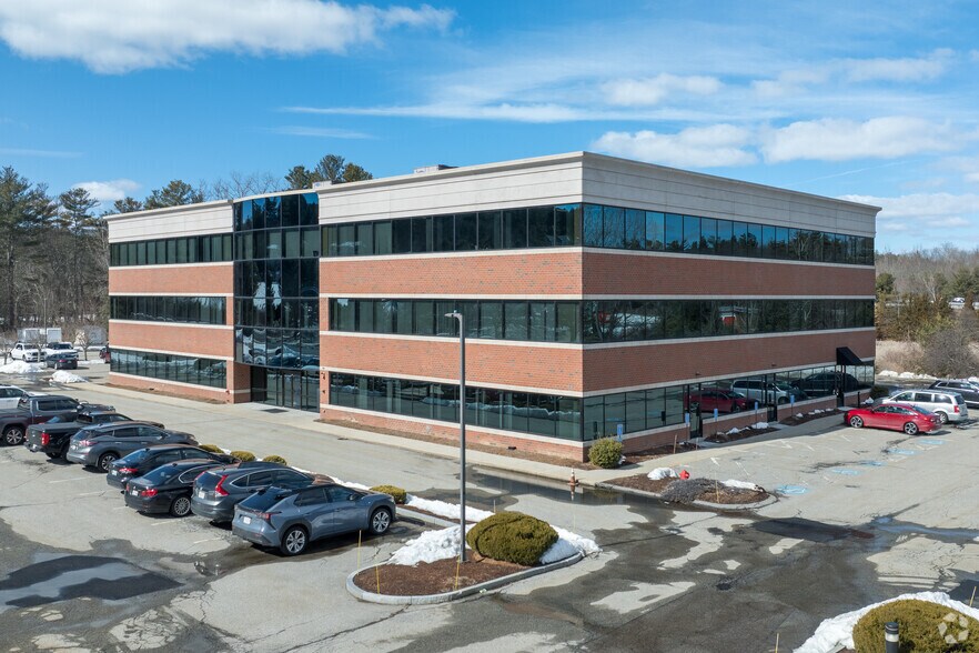Primary Photo Of 44 Bearfoot Rd, Northborough Office For Lease
