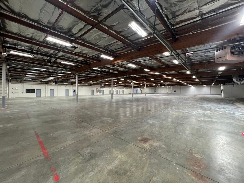 More Photos Of 459 Park Ave, San Fernando Manufacturing For Sale
