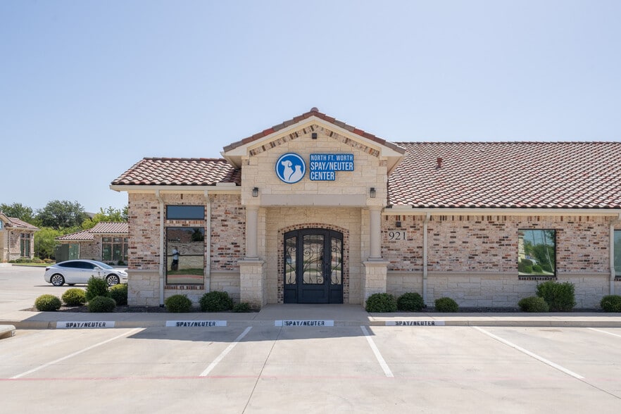 More Photos Of 4957 Golden Triangle Blvd, Fort Worth Medical For Lease