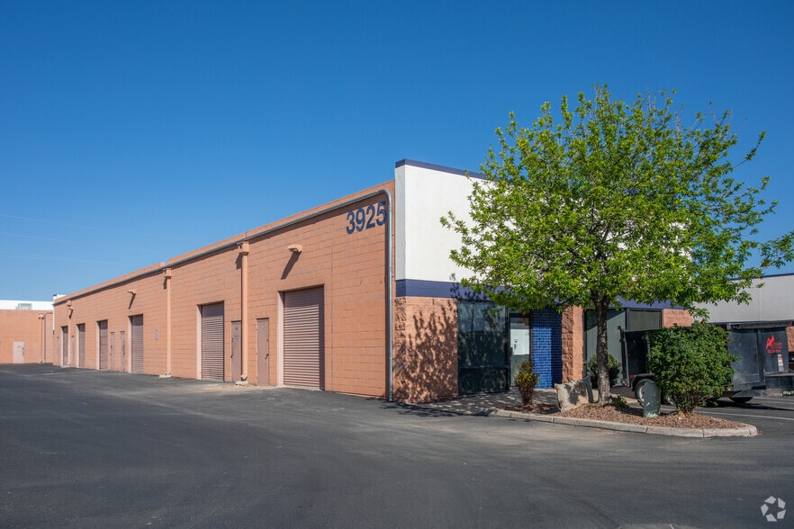 Primary Photo Of 3925 E 29th St, Tucson Distribution For Lease