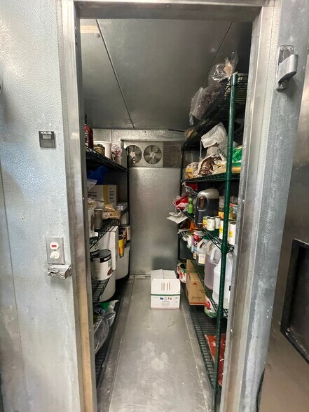 More Photos Of 386 Highway 82 S, Jefferson Restaurant For Sale