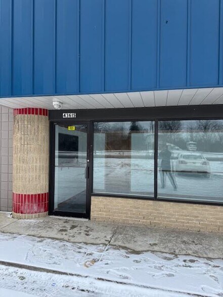 More Photos Of 43615-43695 Michigan Ave, Canton Township Unknown For Lease