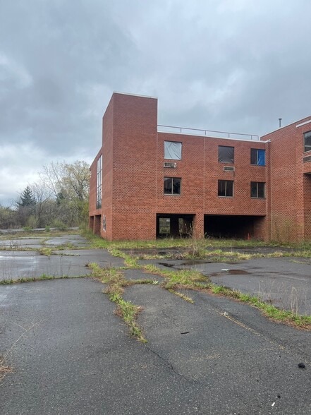 More Photos Of 860 Vestal Rd, Vestal Township Skilled Nursing Facility For Sale