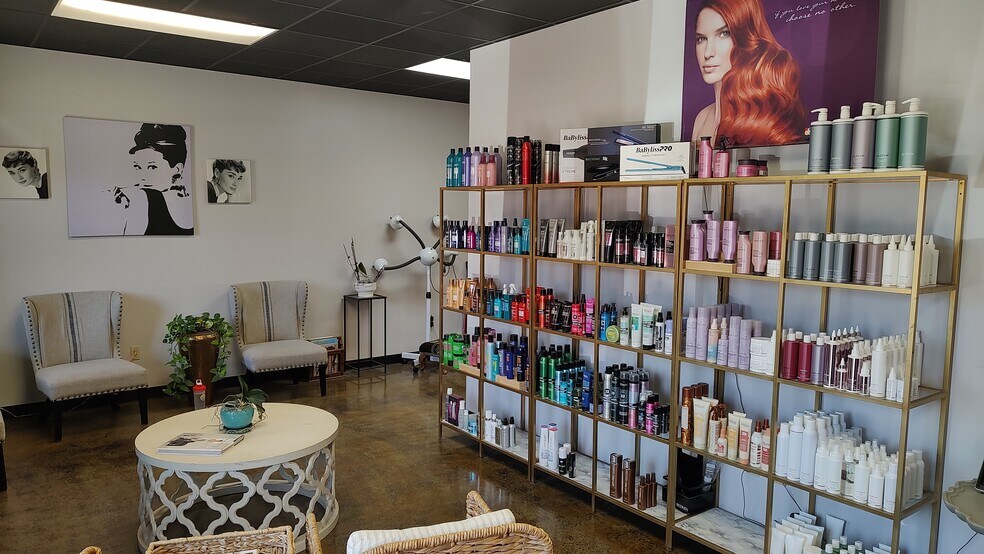 More Photos Of 522 W Main St, Brenham Healthcare For Sale