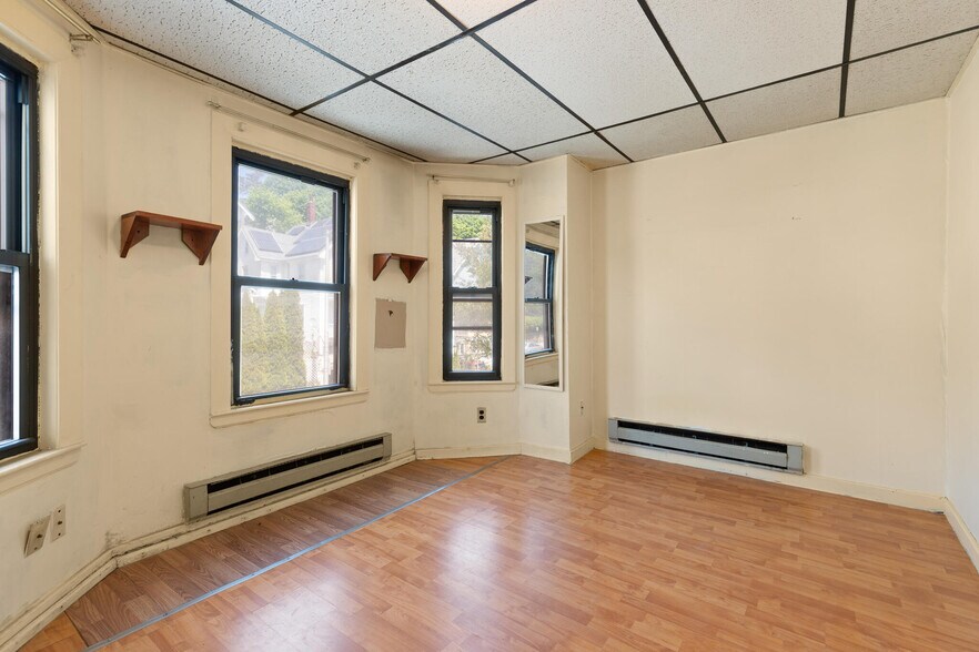 More Photos Of 385-387 Salem St, Malden Apartments For Sale