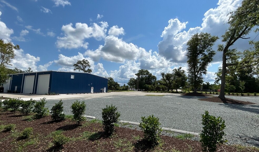 More Photos Of 1701 5th ave, Wilmington Warehouse For Lease