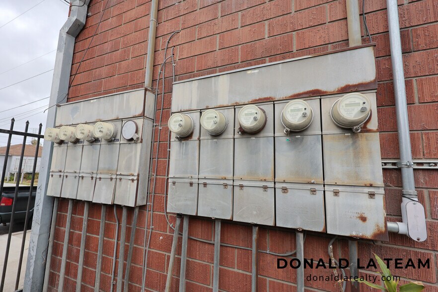 More Photos Of 12903 S Budlong Ave, Gardena Warehouse For Sale