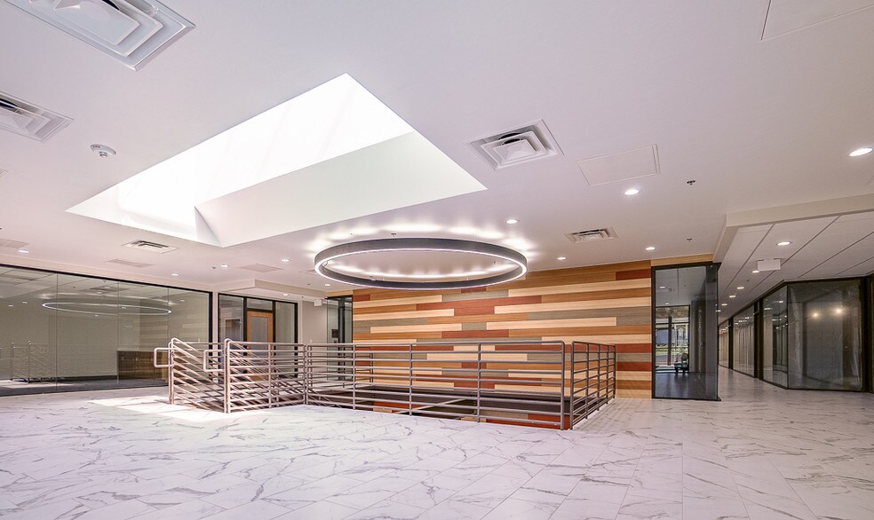 More Photos Of 200 N Bryant Ave, Edmond Medical For Lease